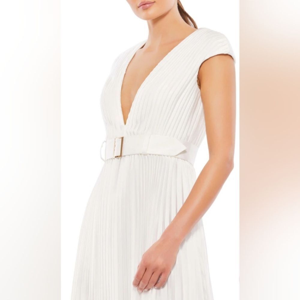 Mac Duggal 26483 Pleated Cap Sleeve Belted A Line Midi Dress NWT size 6 White - Picture 3 of 6